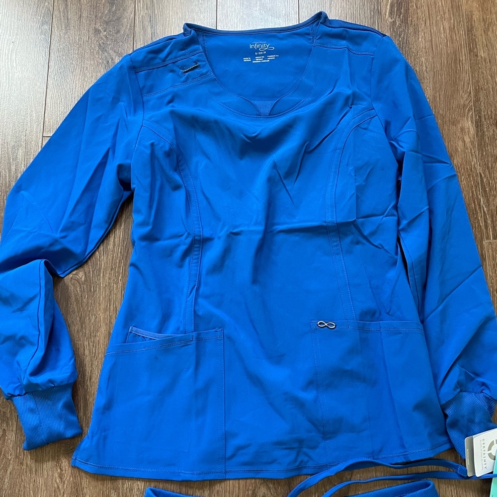 NWT Scrub Top